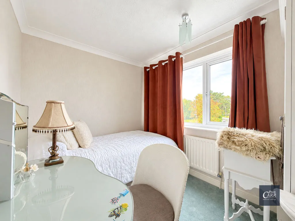 Carlton Croft, Streetly, B74, photo 24