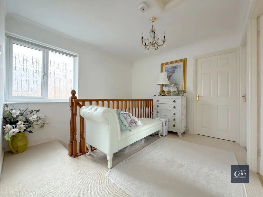 Carlton Croft, Streetly, B74, photo 17