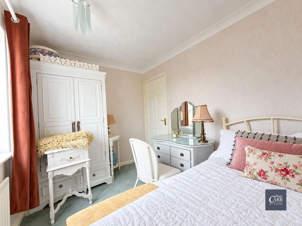 Carlton Croft, Streetly, B74, photo 25