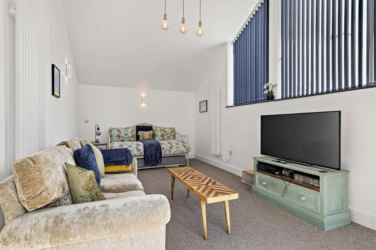 Church Road North, Portishead, BS20, photo 30