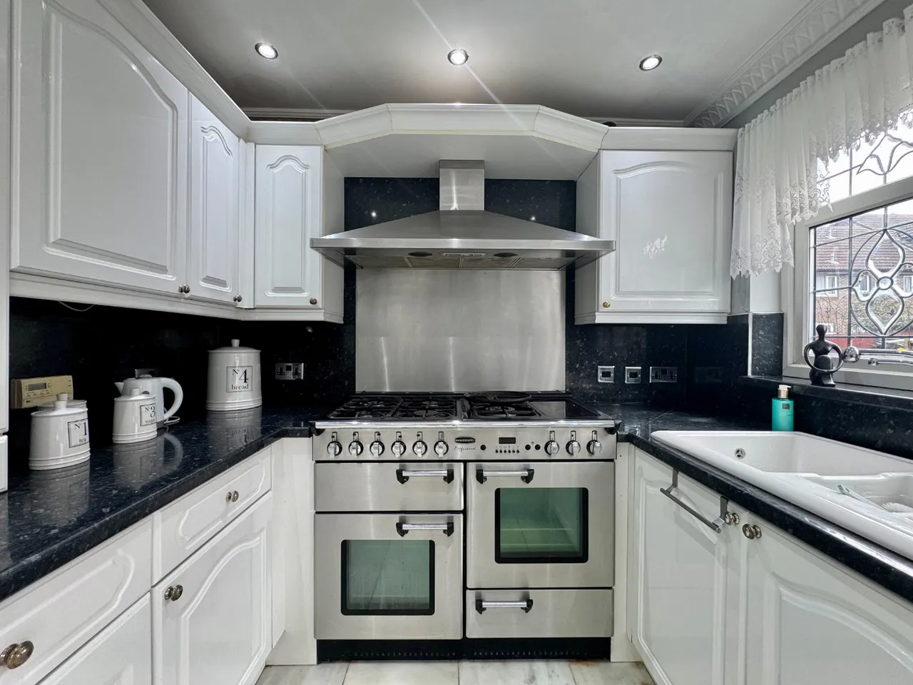 Merganser Gardens, West Thamesmead, London, SE28 0DH, photo 9