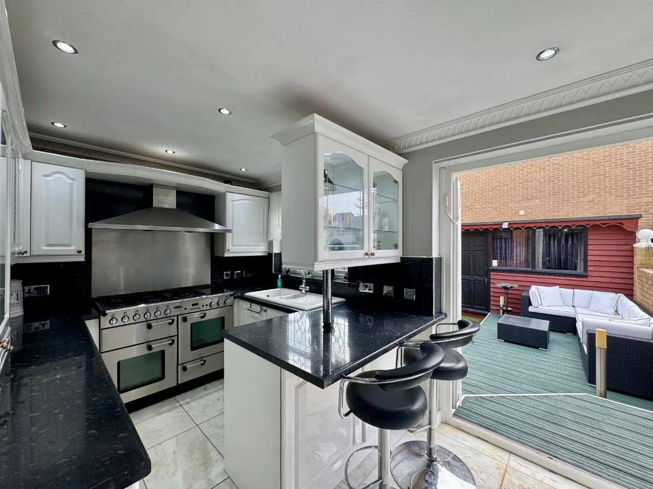 Merganser Gardens, West Thamesmead, London, SE28 0DH, photo 8