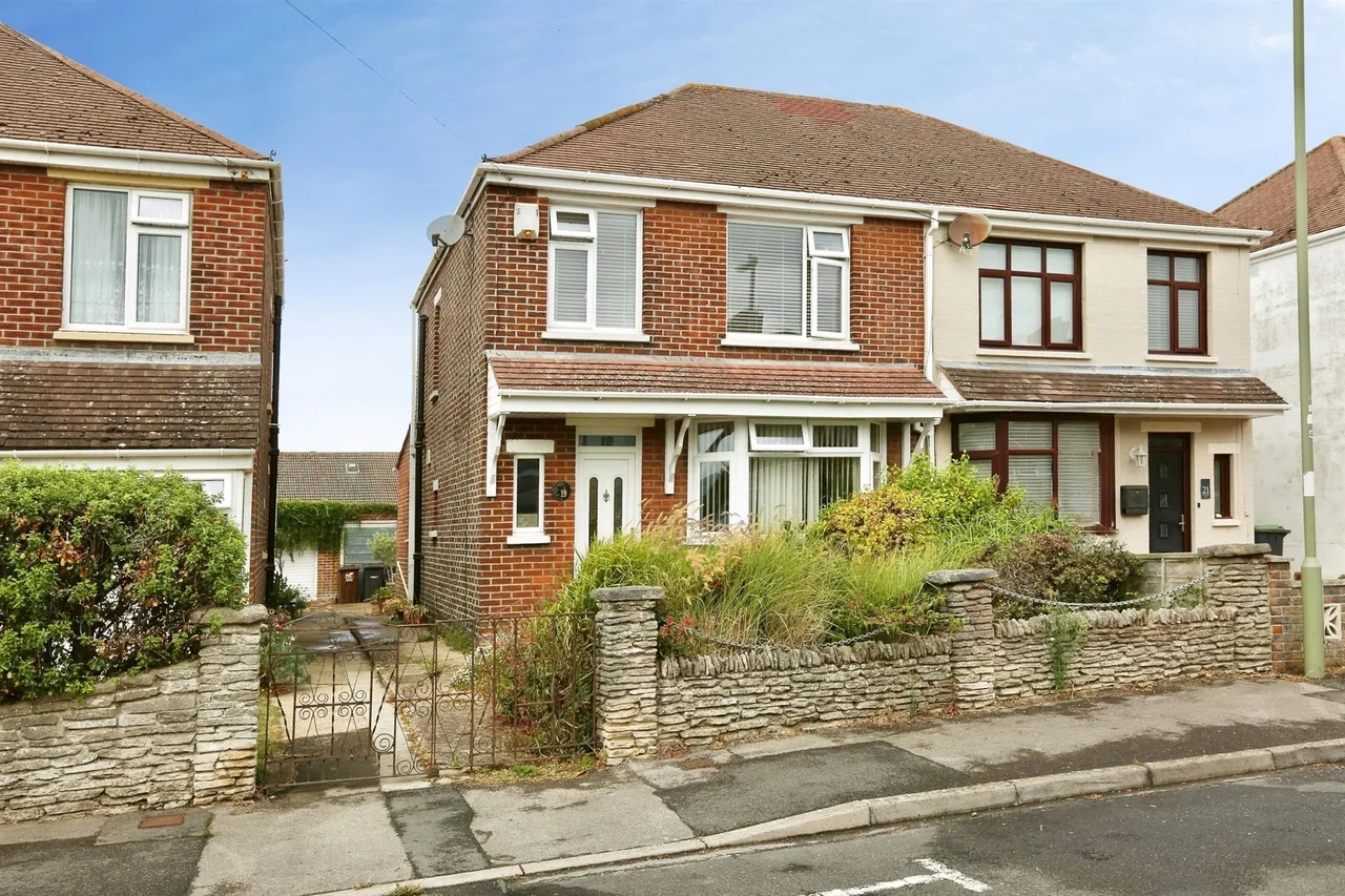 Fisgard Road, Gosport, PO12, photo 16