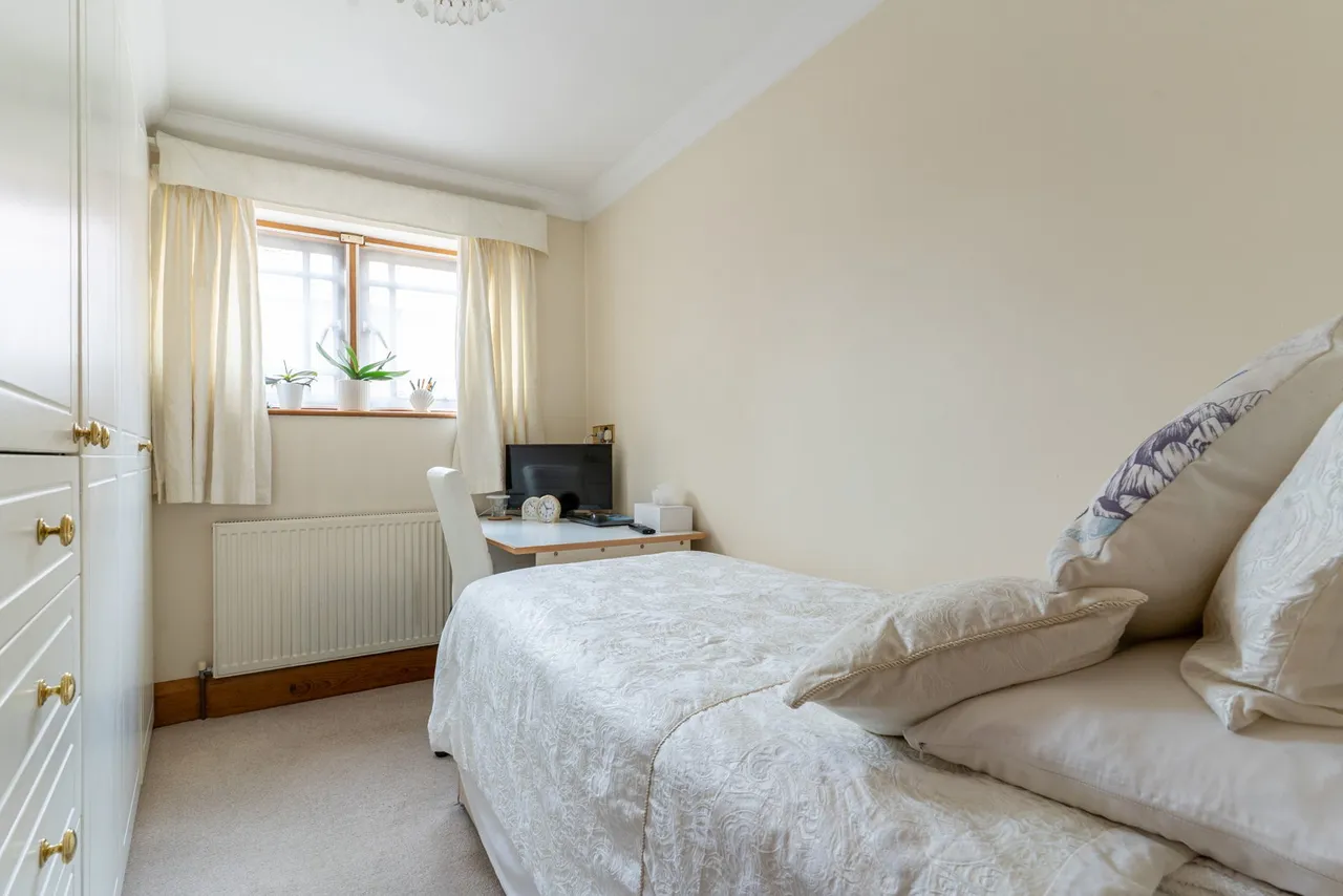 The Street, Roxwell, CM1, photo 44