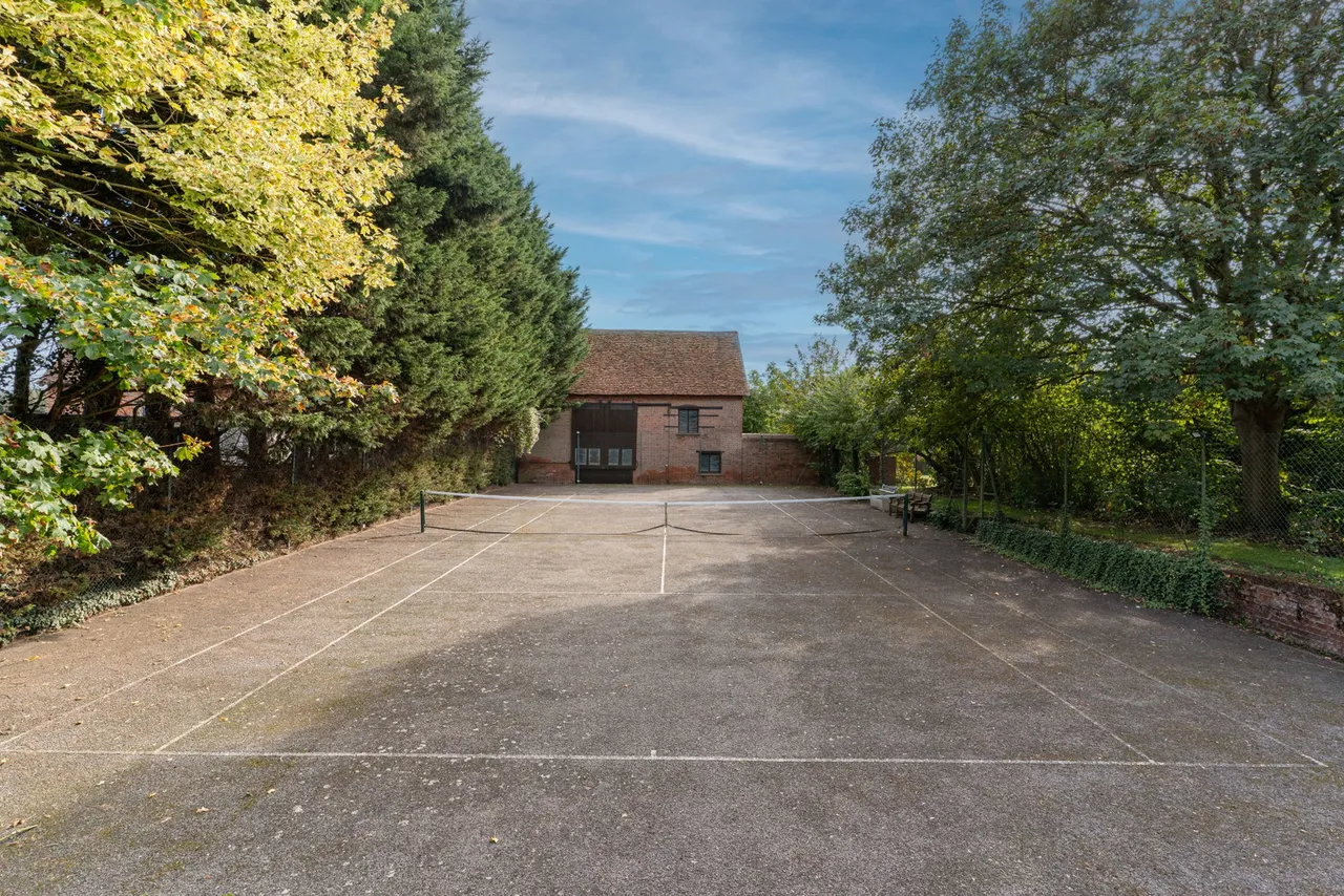 The Street, Roxwell, CM1, photo 56