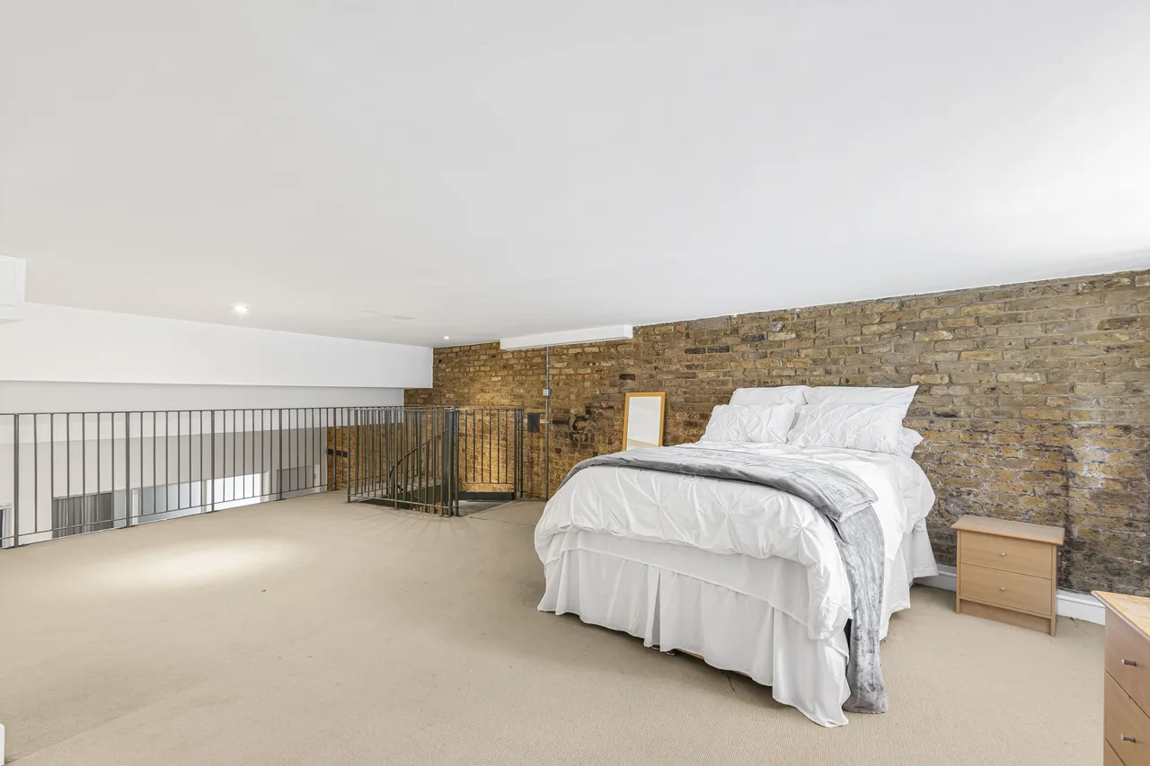 Gowers Walk, London, E1, photo 8