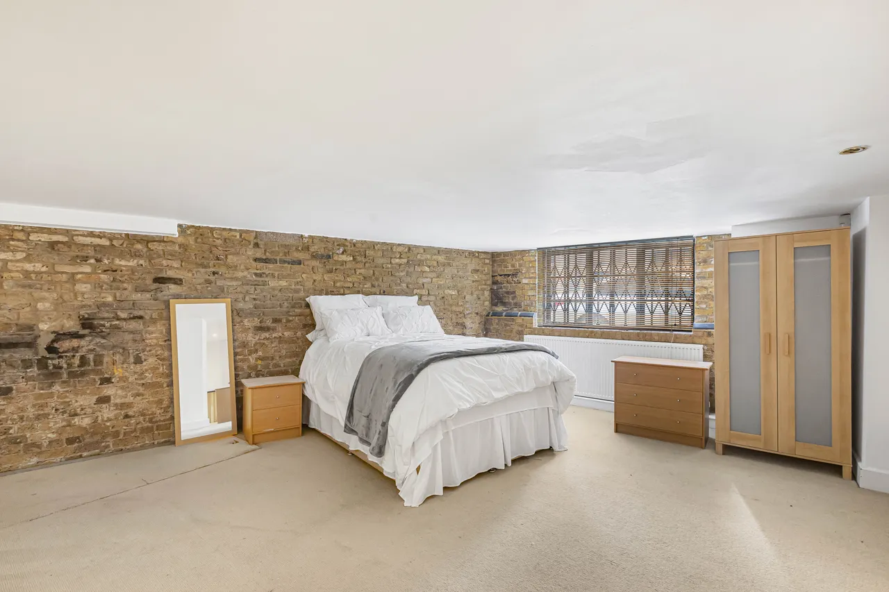 Gowers Walk, London, E1, photo 11