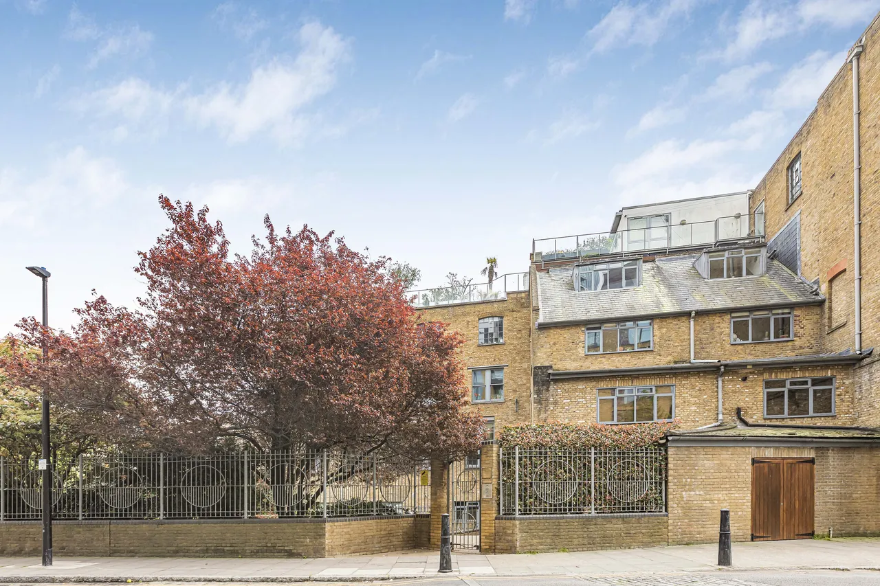 Gowers Walk, London, E1, photo 12