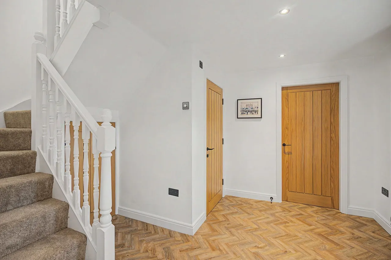 Cottages Lumb Brook Road, Warrington, photo 6