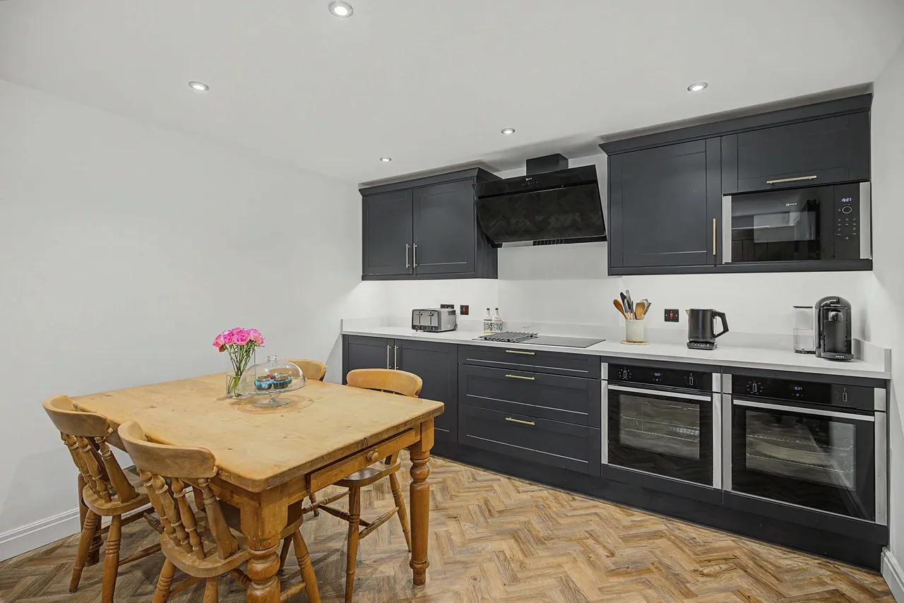 Cottages Lumb Brook Road, Warrington, photo 4