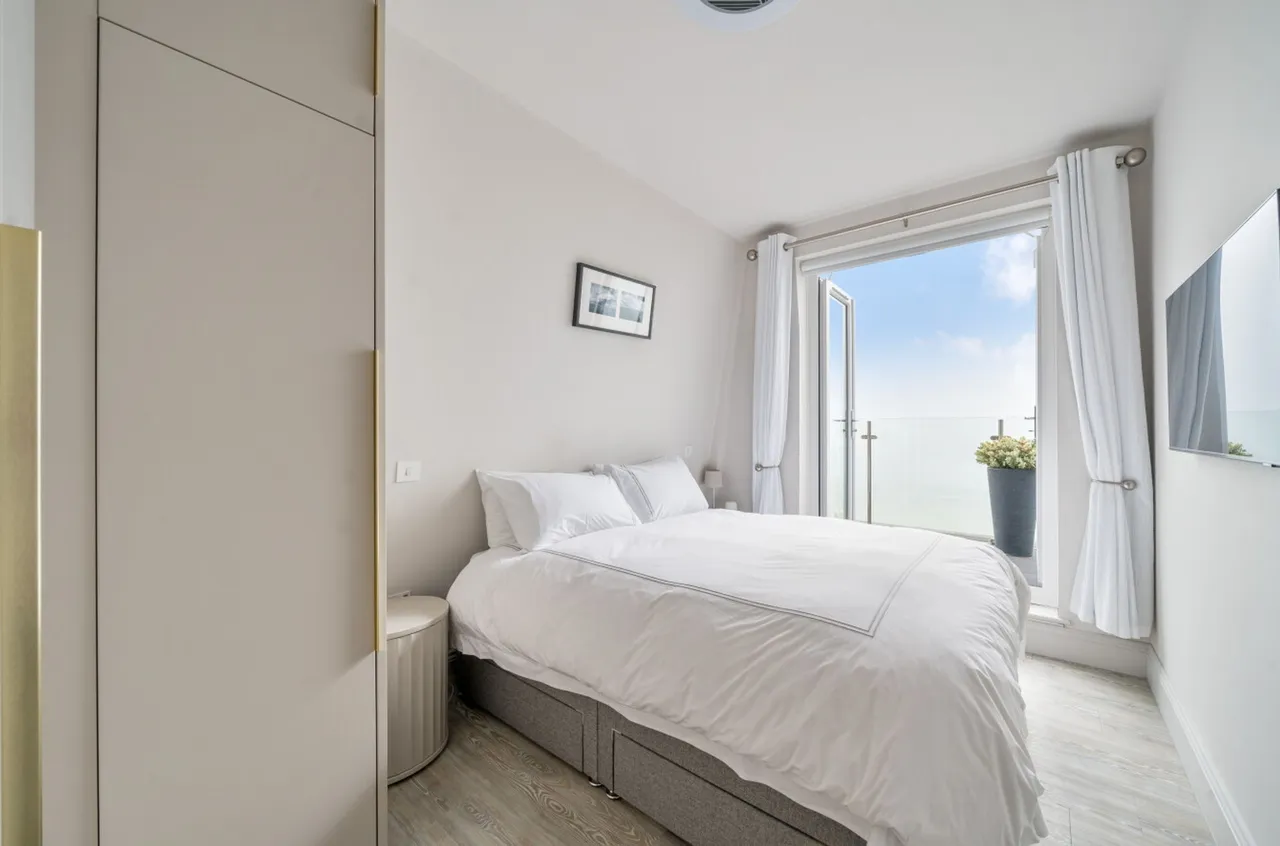 The Esplanade, West Lodge, PO21, photo 9