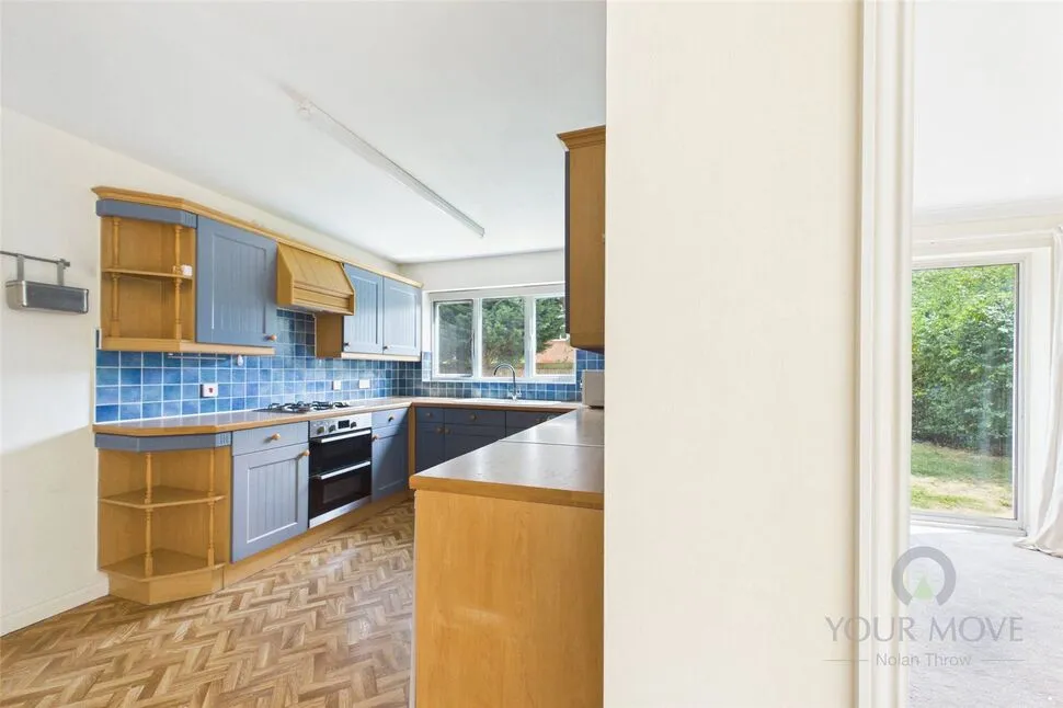 Aris Way, Buckingham, Buckinghamshire, MK18, photo 4
