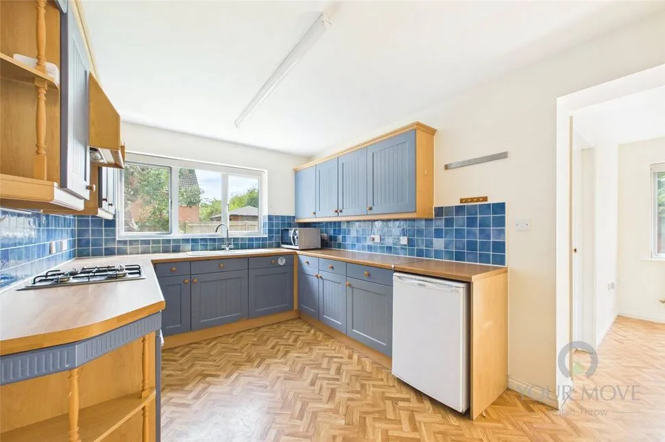 Aris Way, Buckingham, Buckinghamshire, MK18, photo 3