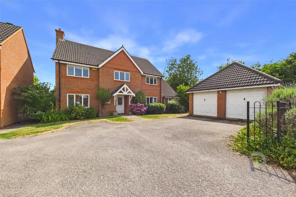 5 bed house for sale — Aris Way, Buckingham, Buckinghamshire, MK18