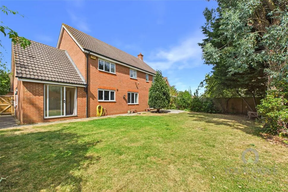 Aris Way, Buckingham, Buckinghamshire, MK18, photo 2