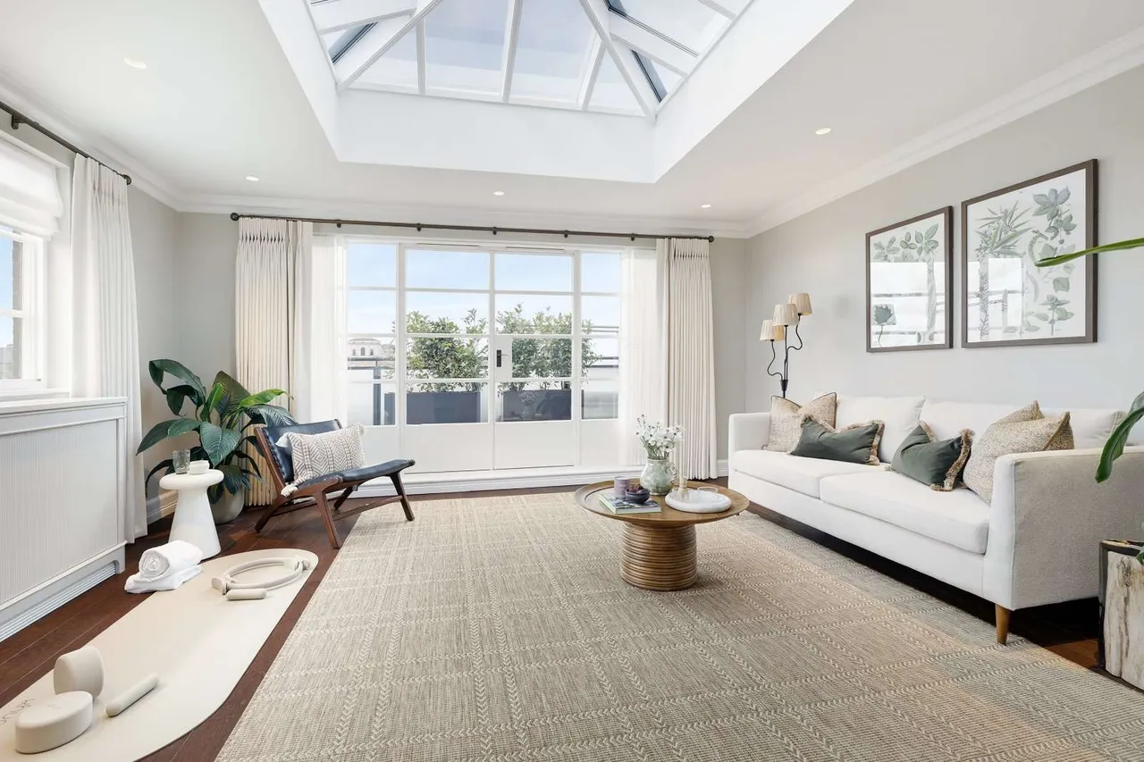 Grosvenor Square, London, W1K, photo 18