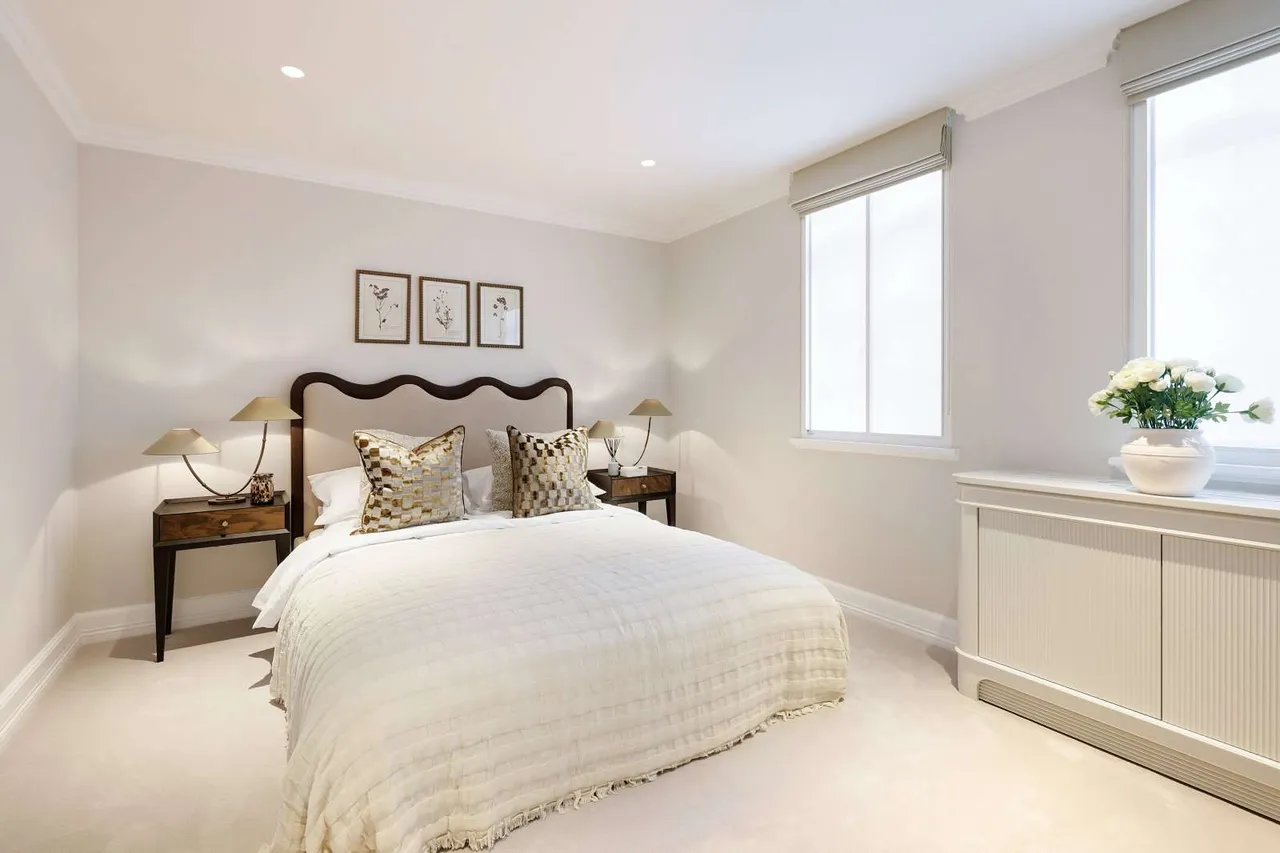 Grosvenor Square, London, W1K, photo 26