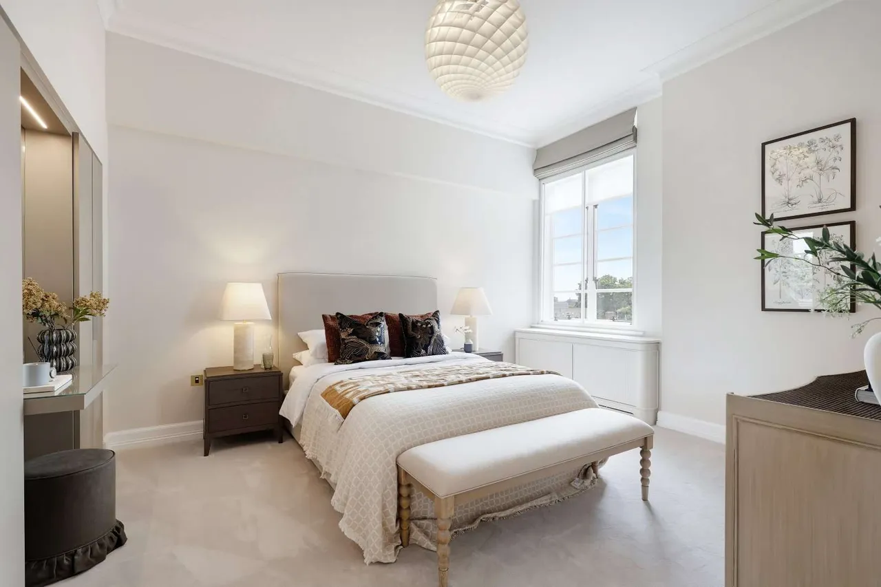 Grosvenor Square, London, W1K, photo 29