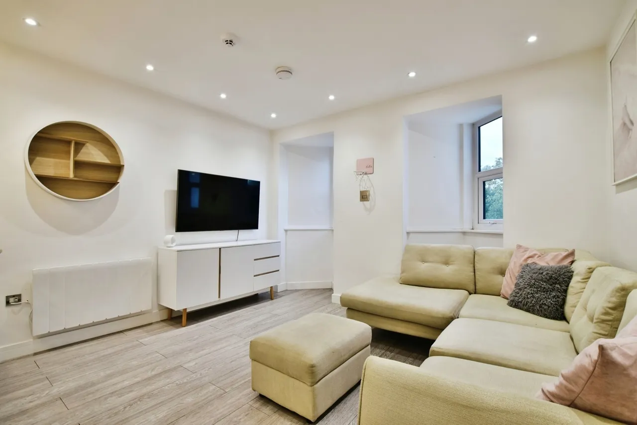 Eden Place, Cheadle, SK8, photo 29