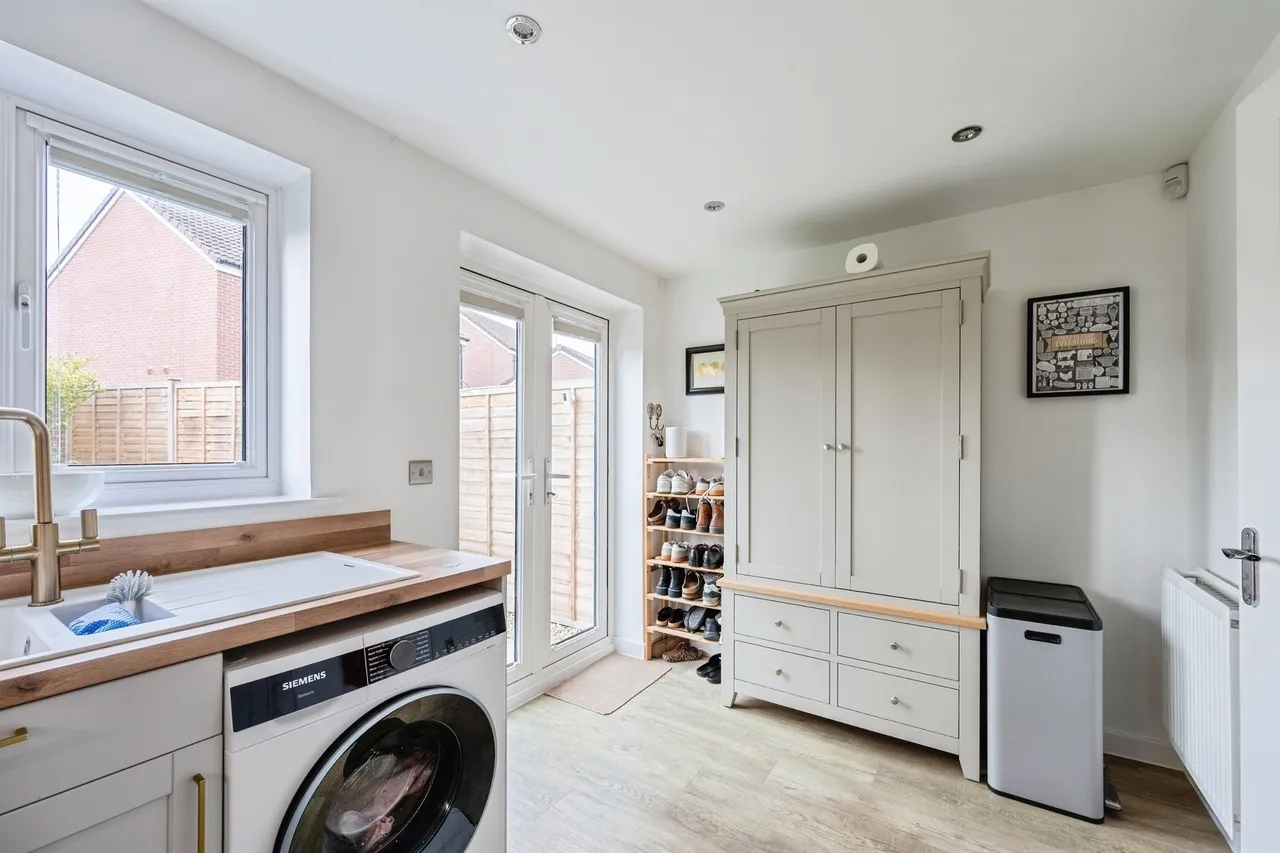 Griffin Walk, Chippenham, SN15, photo 5
