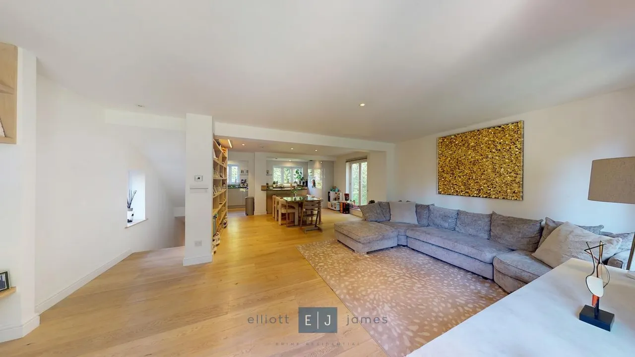 Epping New Road, Buckhurst Hill, IG9, photo 6