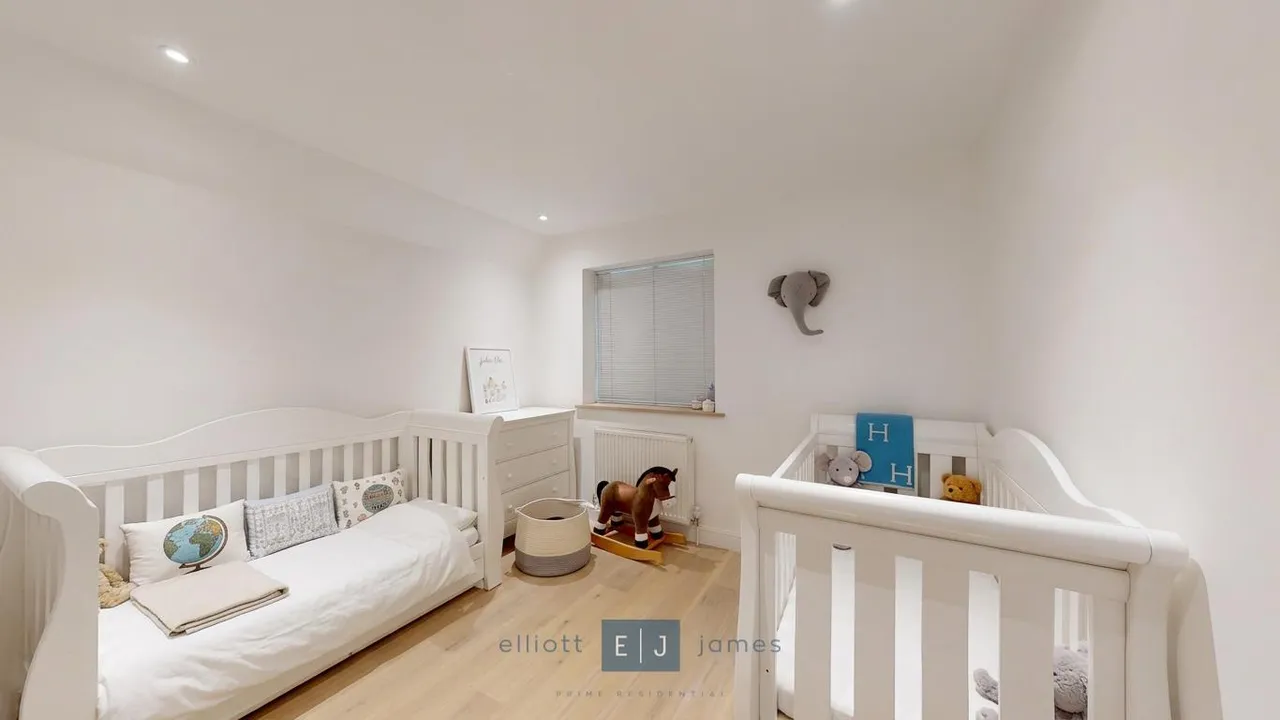 Epping New Road, Buckhurst Hill, IG9, photo 9