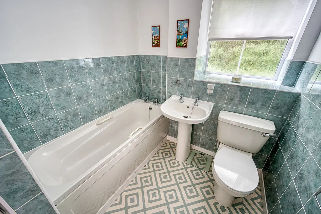 Pool Meadow, Cheslyn Hay, WS6, photo 32