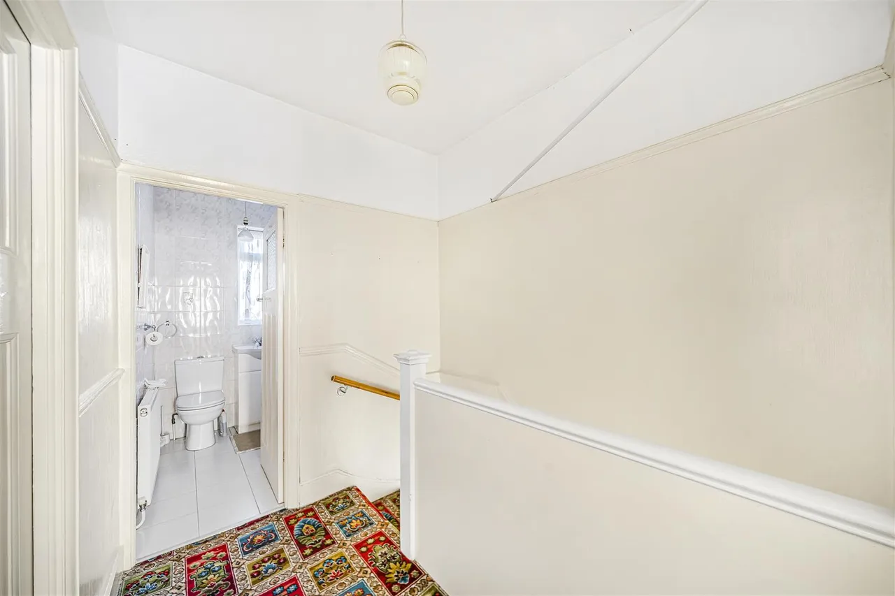Sandringham Road, Wood Green, N22, photo 12