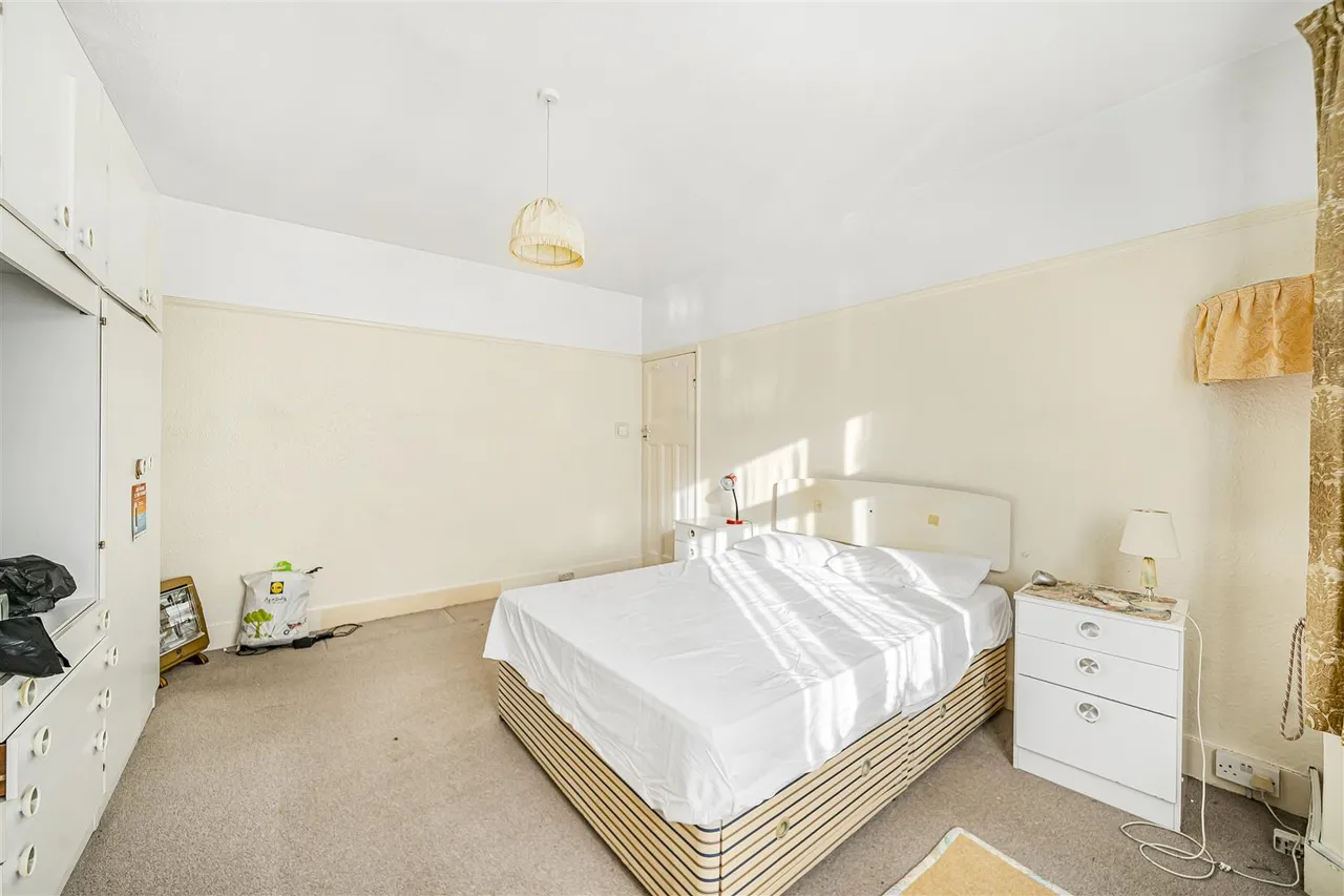 Sandringham Road, Wood Green, N22, photo 15