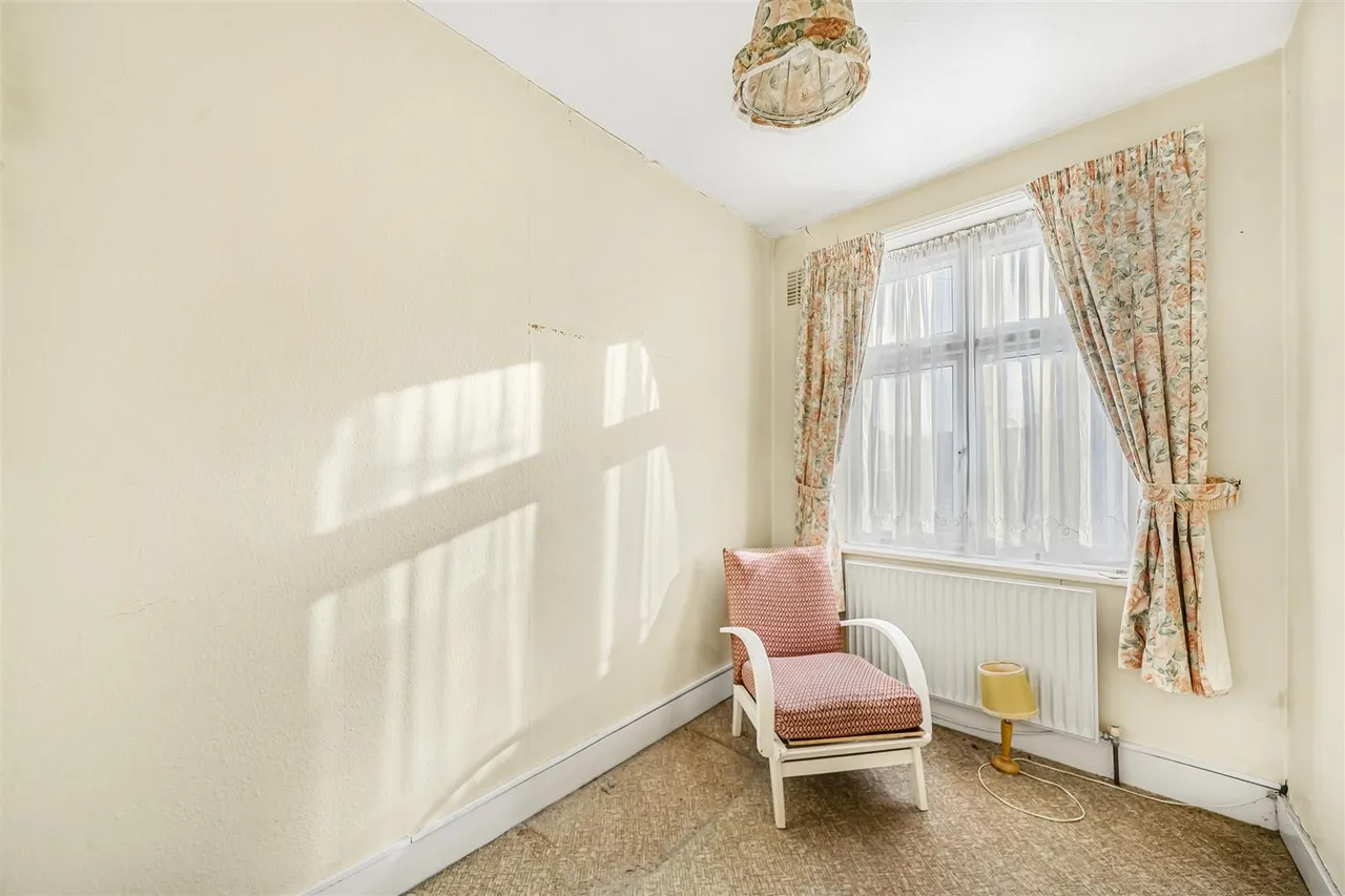 Sandringham Road, Wood Green, N22, photo 18