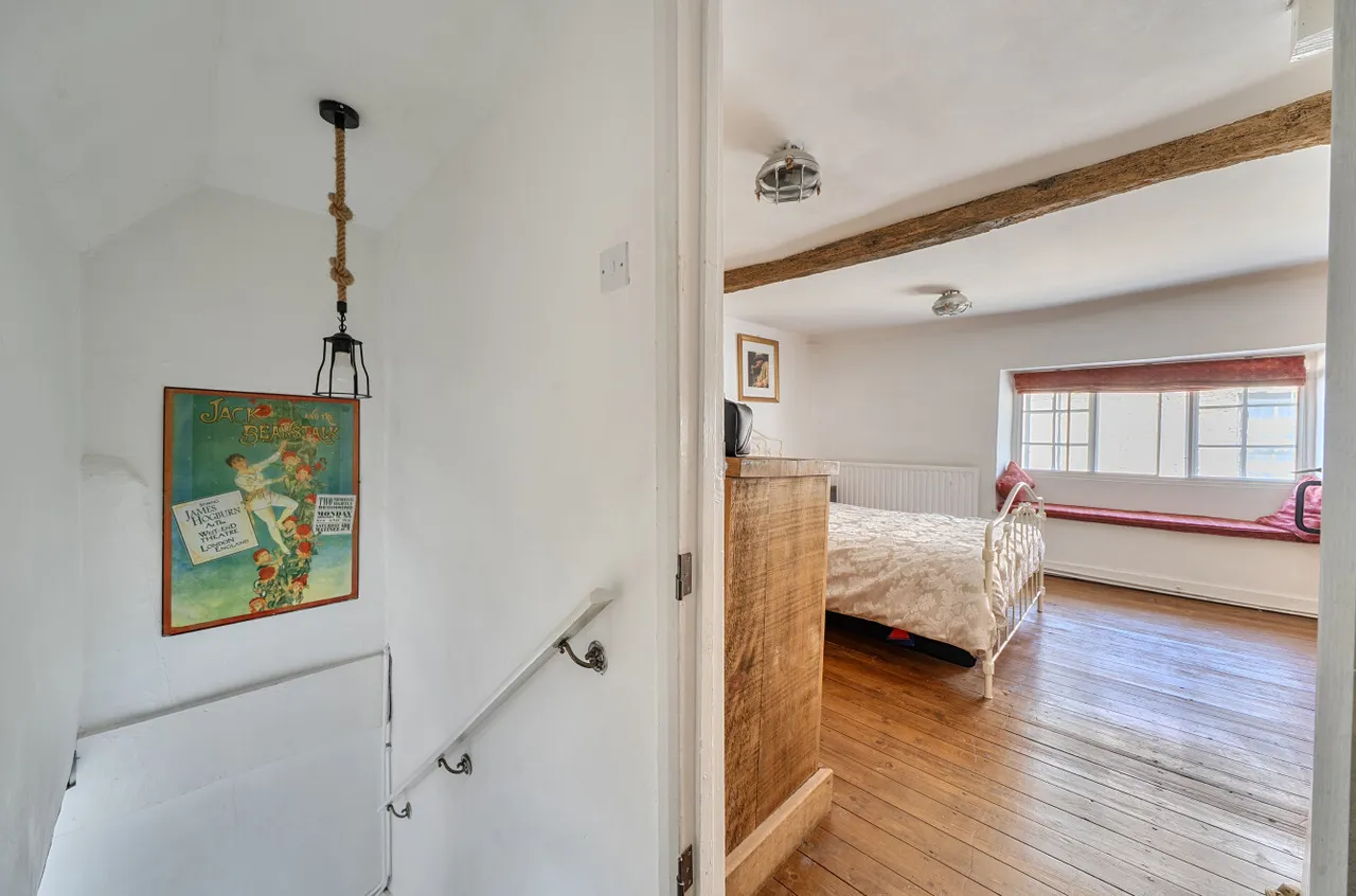 North Street, Oundle, PE8, photo 12