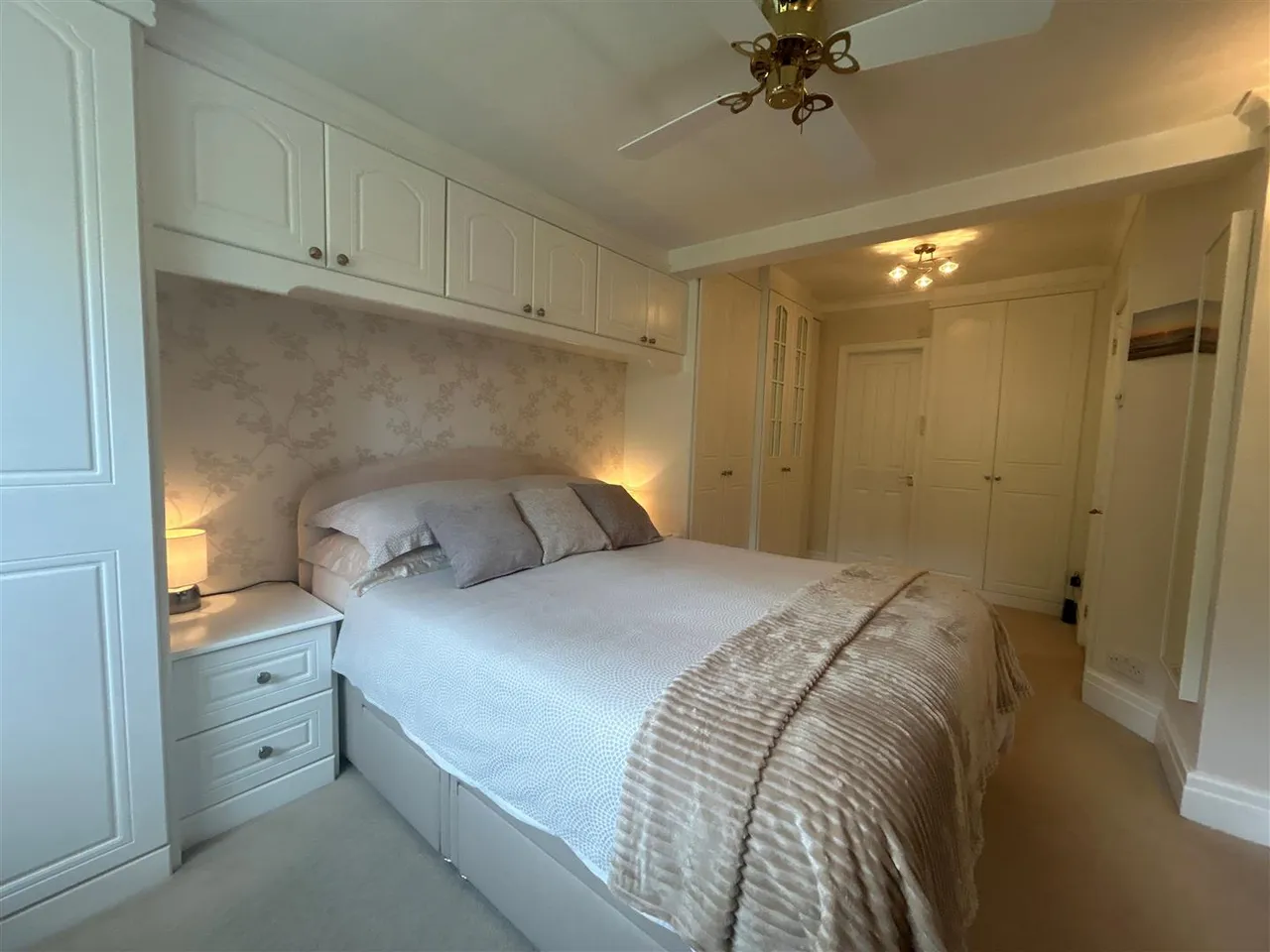 Outwood Drive, Heald Green, photo 14