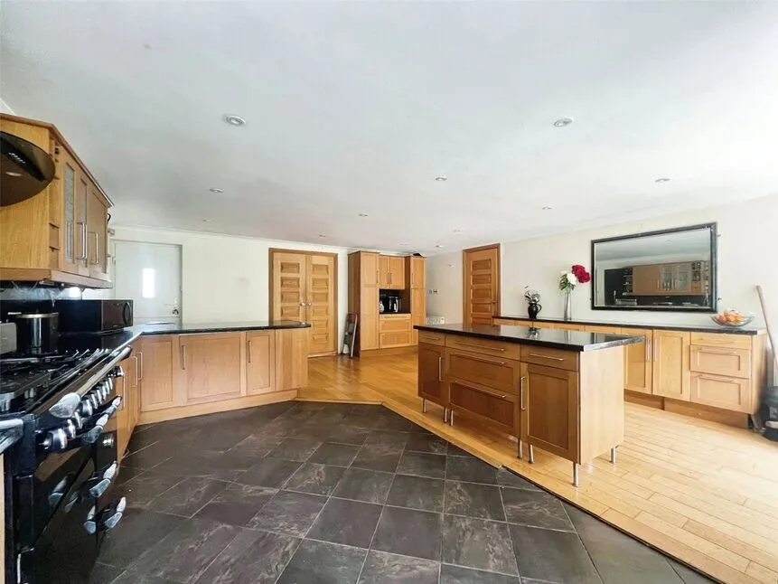 Hever Road, West Kingsdown, Kent, TN15, photo 12