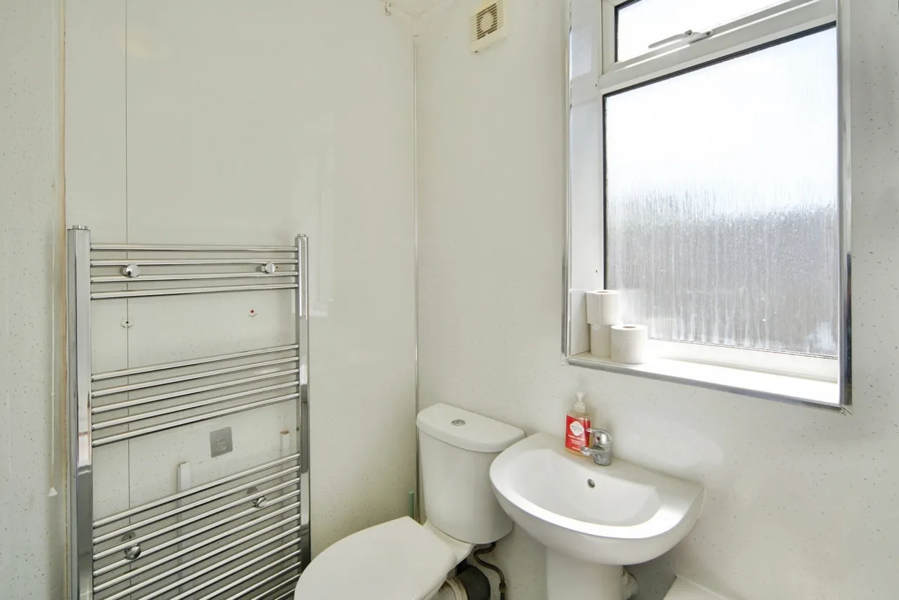 Canonsleigh Road, DAGENHAM, ESSEX, RM9, photo 12