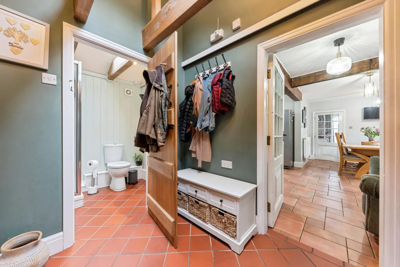 School Lane, Kneesall, NG22, photo 8