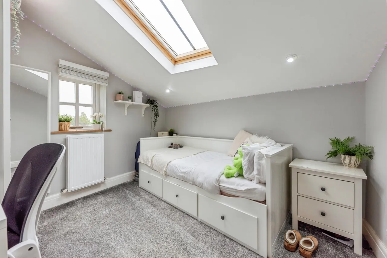 School Lane, Kneesall, NG22, photo 13