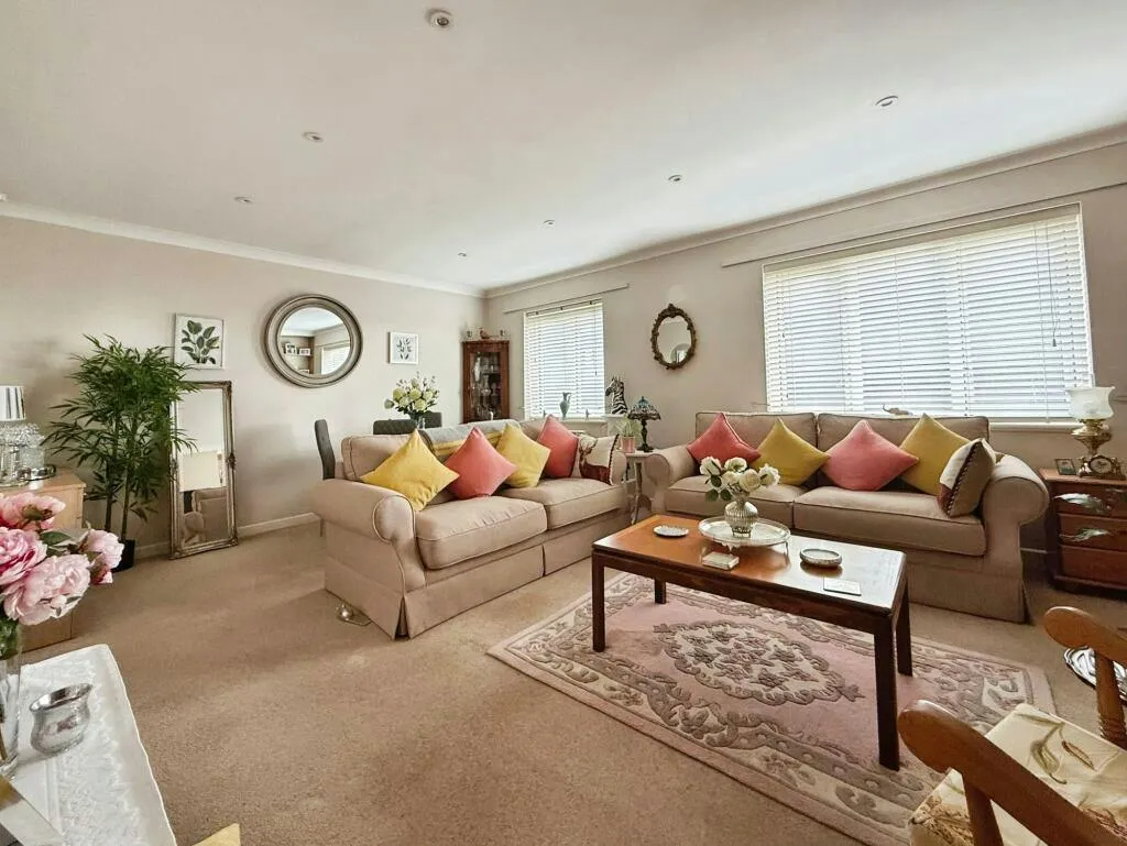 1 bed flat for sale — Strand Quay, Strand Court Strand Quay, TN31