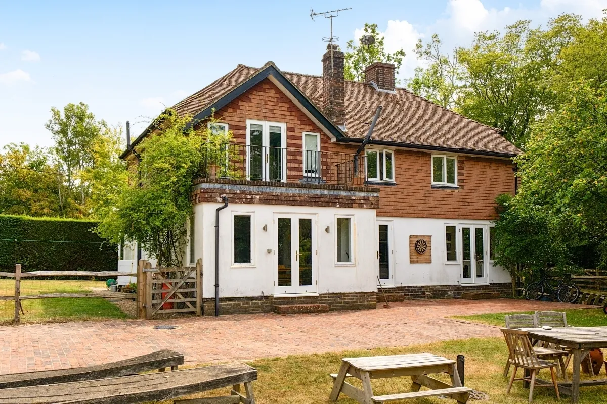 5 bed house to rent — Station Road Wadhurst TN5