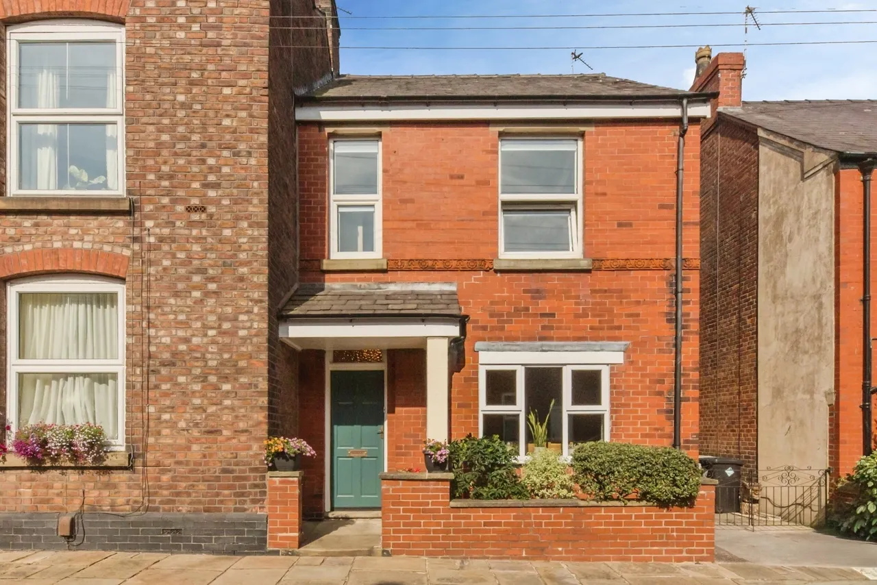 4 bed house for sale — Newton Street, Macclesfield, Cheshire, SK11