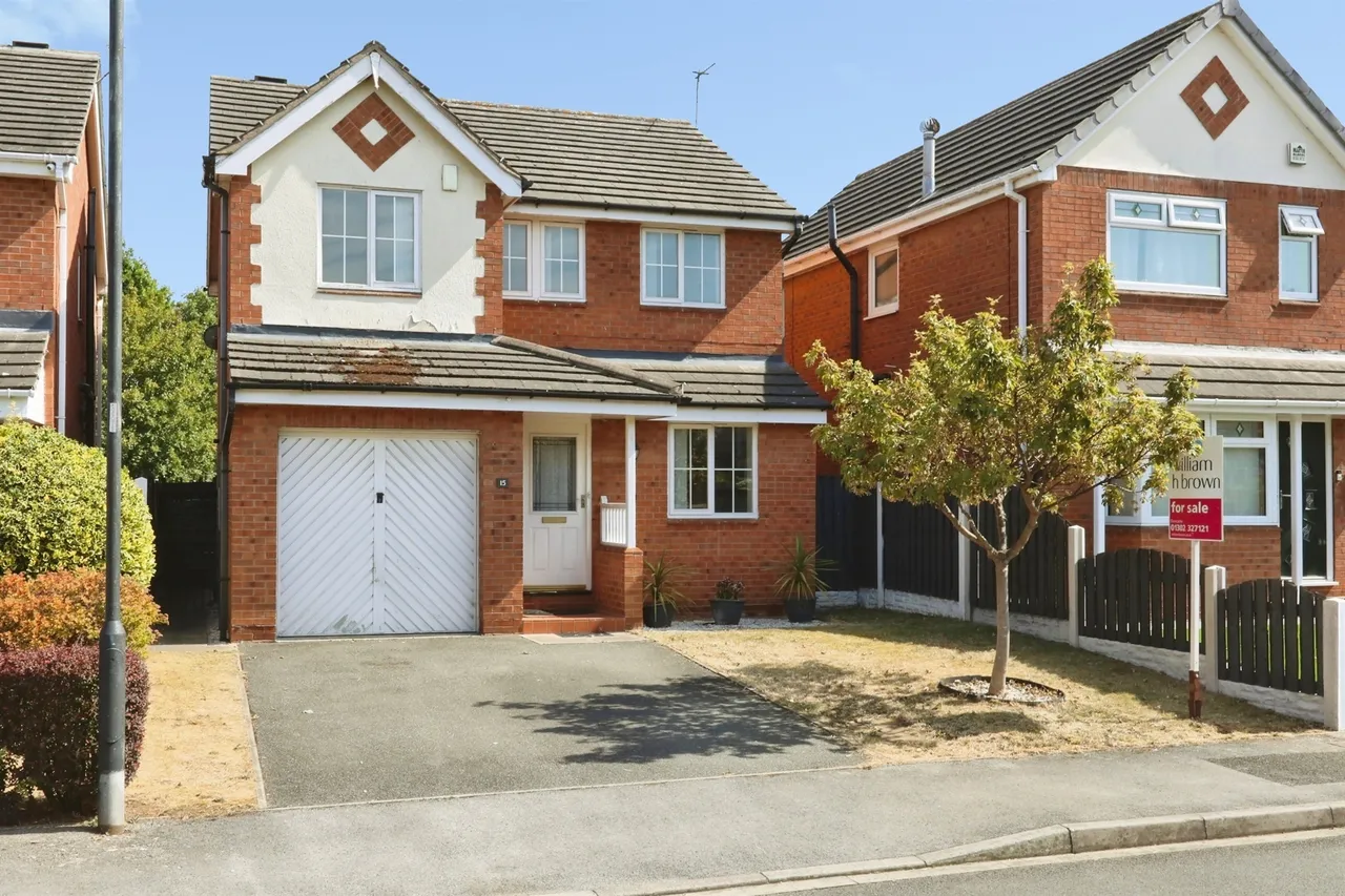 4 bed house for sale — Arlott Way, Edlington, Doncaster