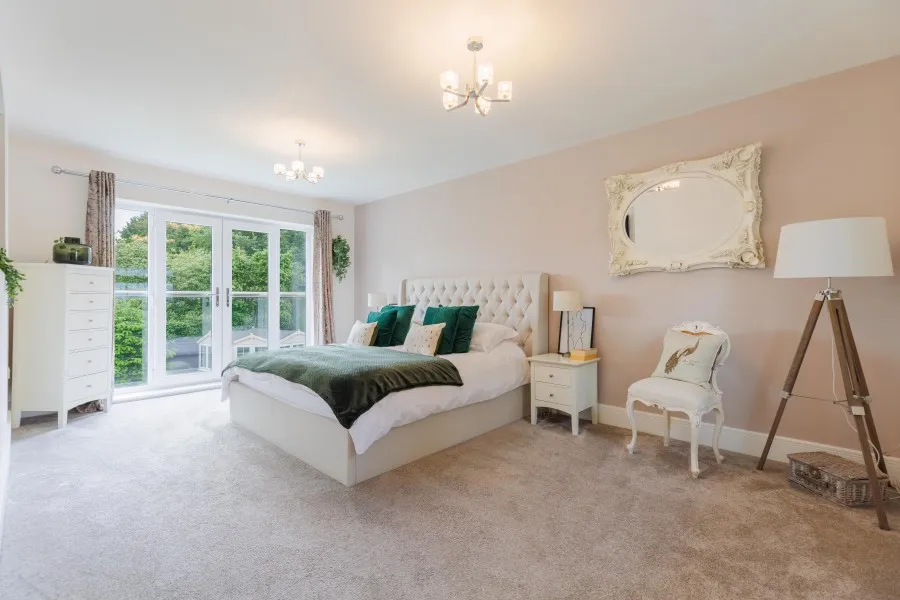 House Under Offer with 5 bedrooms in Mulberry Green, Old Harlow, CM17, photo 4