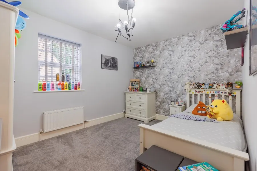 House Under Offer with 5 bedrooms in Mulberry Green, Old Harlow, CM17, photo 21