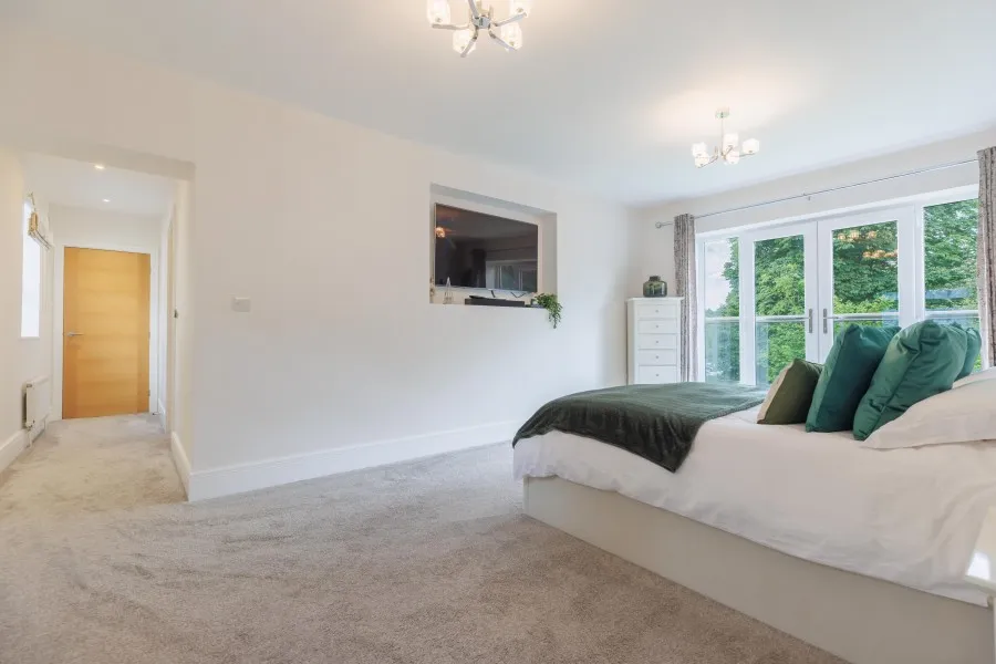 House Under Offer with 5 bedrooms in Mulberry Green, Old Harlow, CM17, photo 18