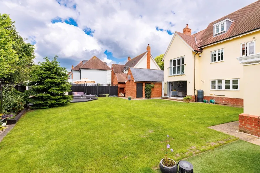 House Under Offer with 5 bedrooms in Mulberry Green, Old Harlow, CM17, photo 27
