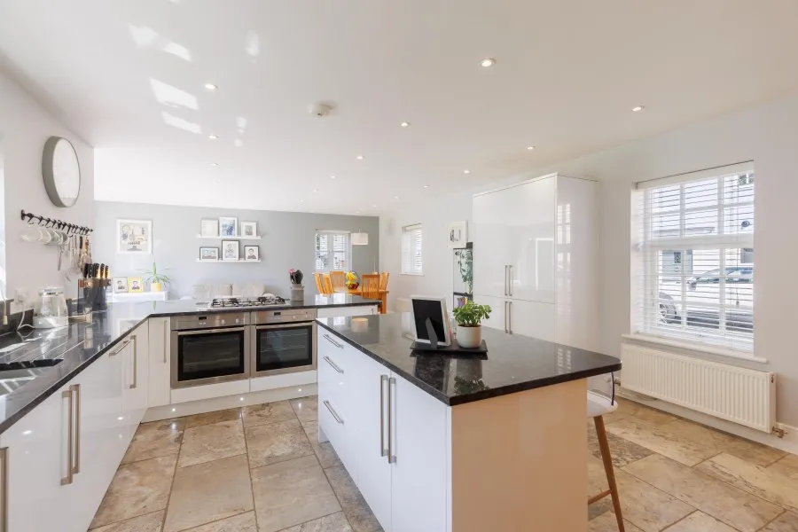 House Under Offer with 5 bedrooms in Mulberry Green, Old Harlow, CM17, photo 12