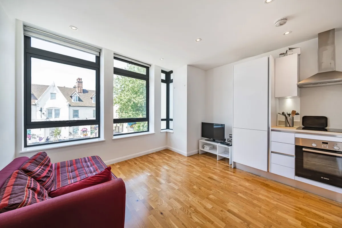 1 bed flat to rent, Streatham High Road, Streatham Hill, SW16