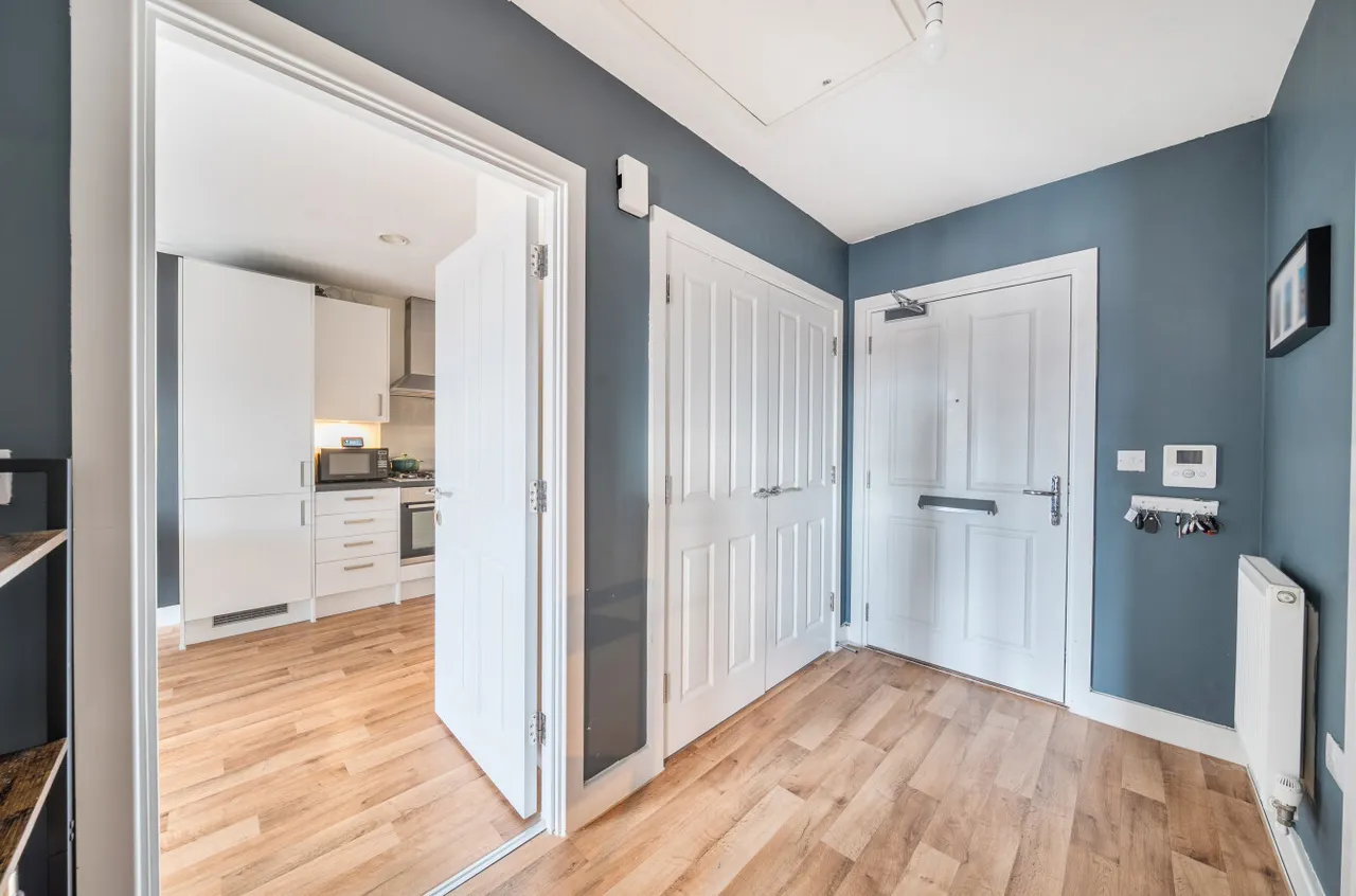 Alderson Grove, Hersham, KT12, photo 15