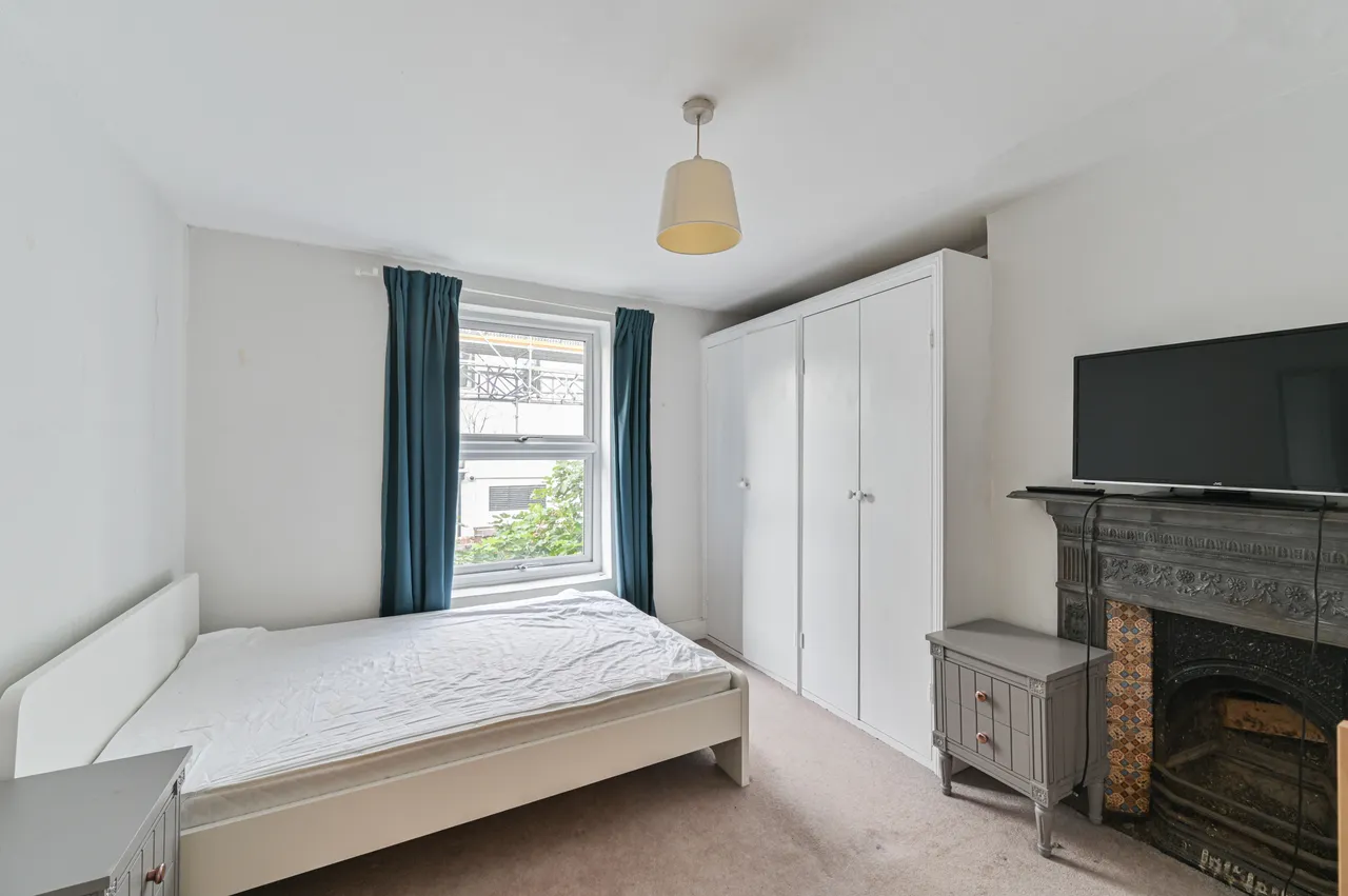 London, SW4, photo 5