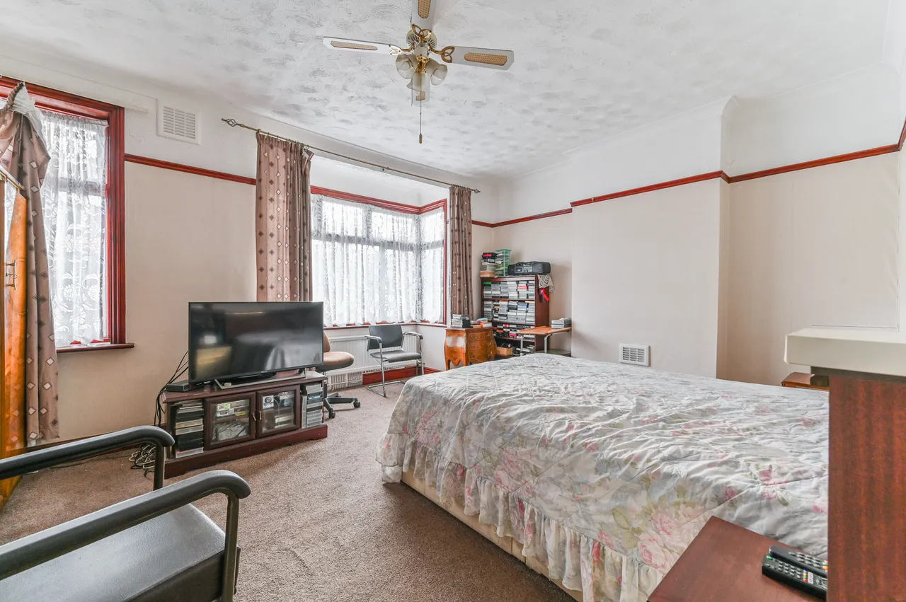 33 Mersham Road, Thornton Heath, photo 10