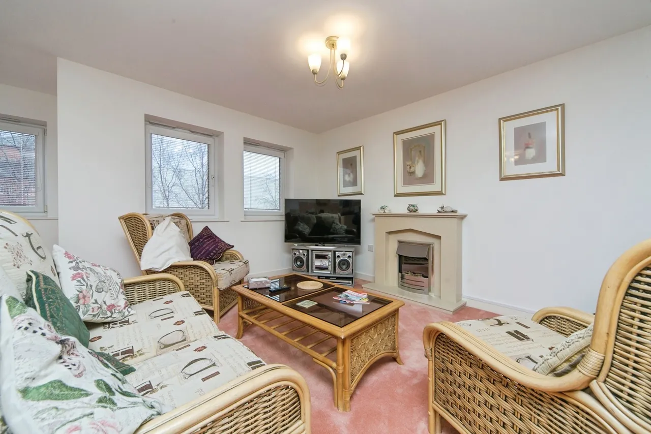 Mostyn Broadway, Llandudno, LL30, photo 6